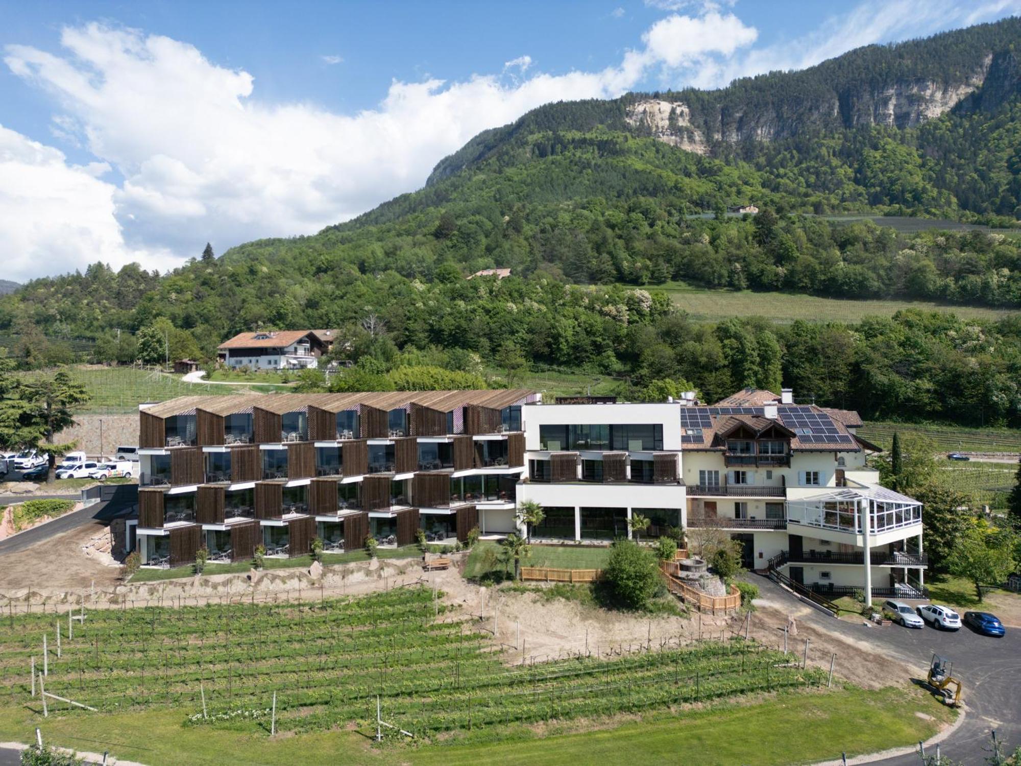 Hotel Tenz 2025 モンターニャ エクステリア 写真